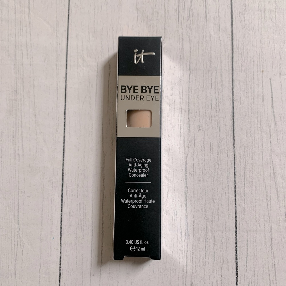 It Bye Bye Under Eye Full Coverage Concealer Light Nude 11.0